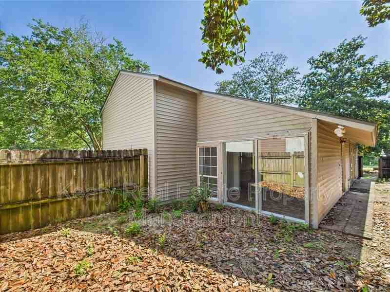 513 Fox Run Ave #1 - Photo 7 of 25