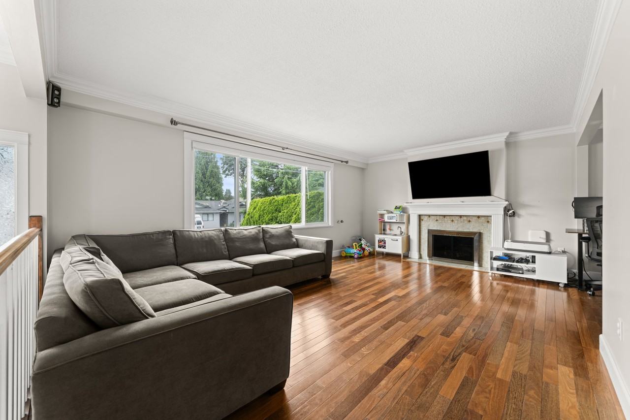 1551 Manning Avenue - Photo 3 of 31