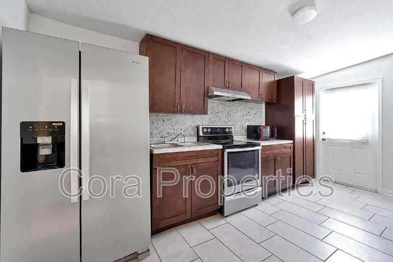 608 Claude Holmes Sr Ave - Photo 6 of 17