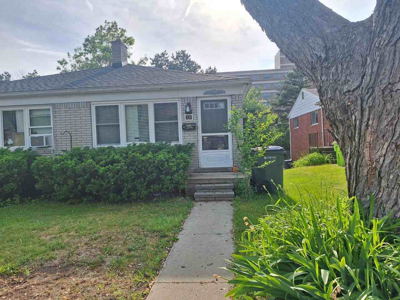 321 N Alice Ave