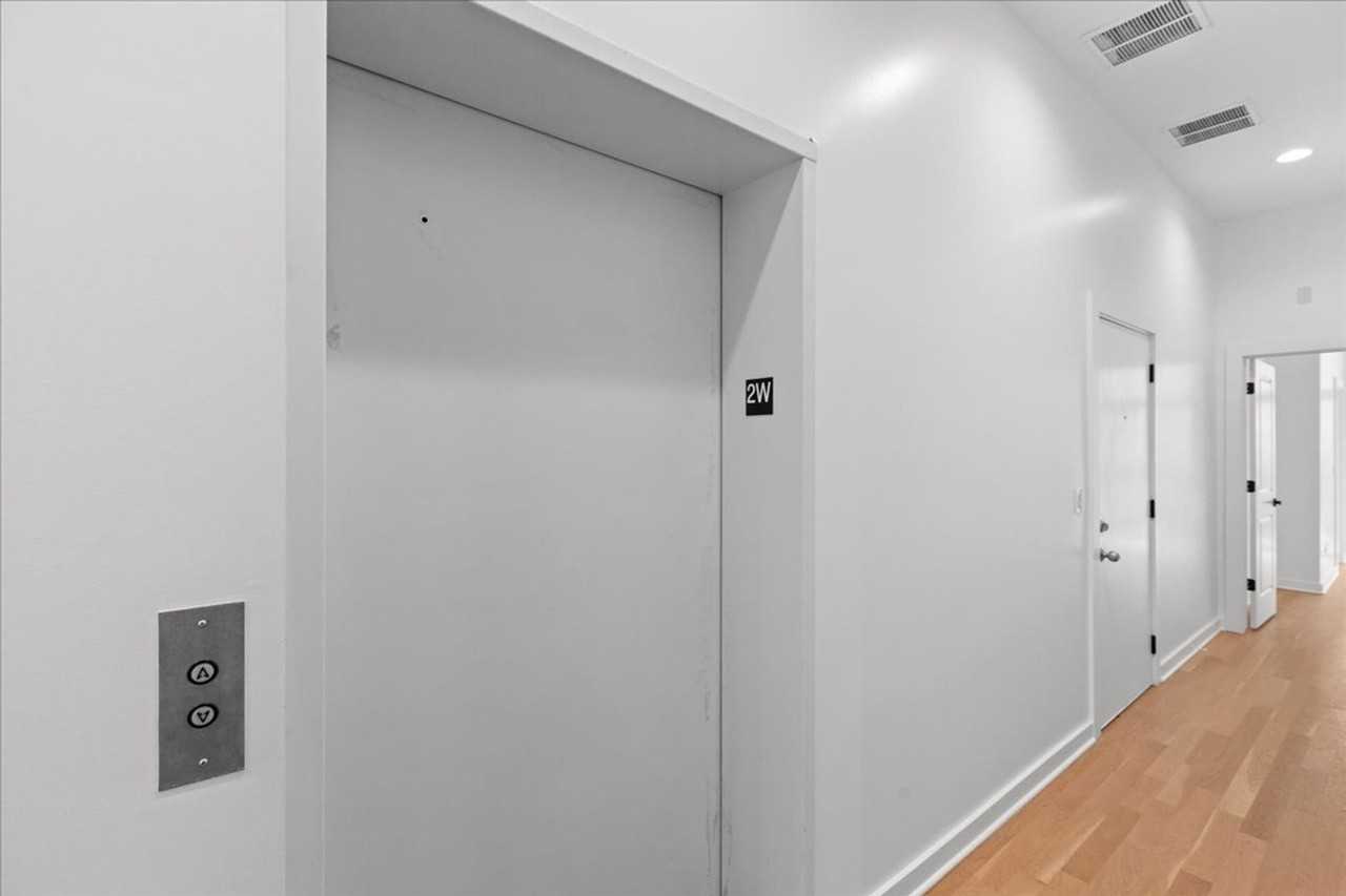 1651 W Chicago Ave #2E - Photo 5 of 13