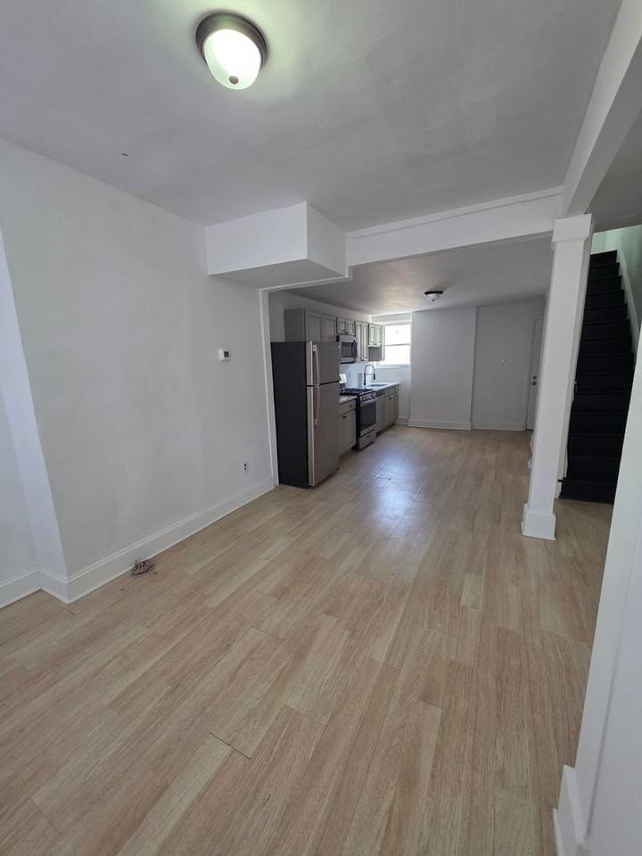 2228 Cross St - Photo 2 of 7