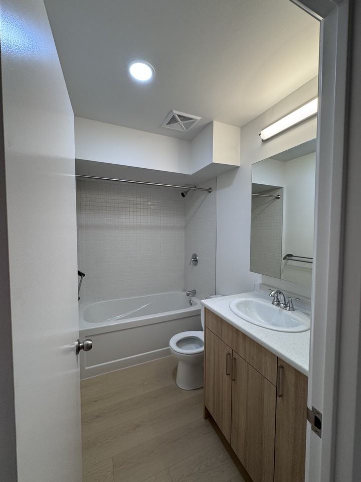 2225 West 8th Avenue #206 - Photo 3 of 5