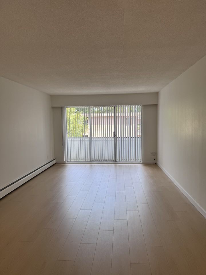 2225 West 8th Avenue #206 - Photo 5 of 5