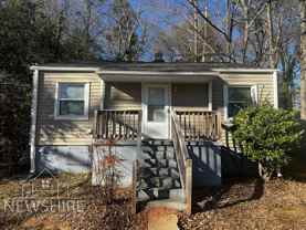 4 Prancer Ave - Photo 1 of 1