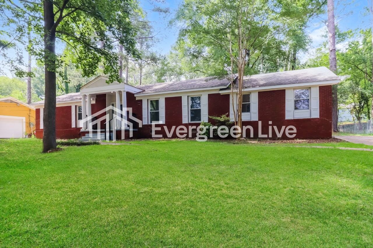 341 Forest Ave - Photo 2 of 15