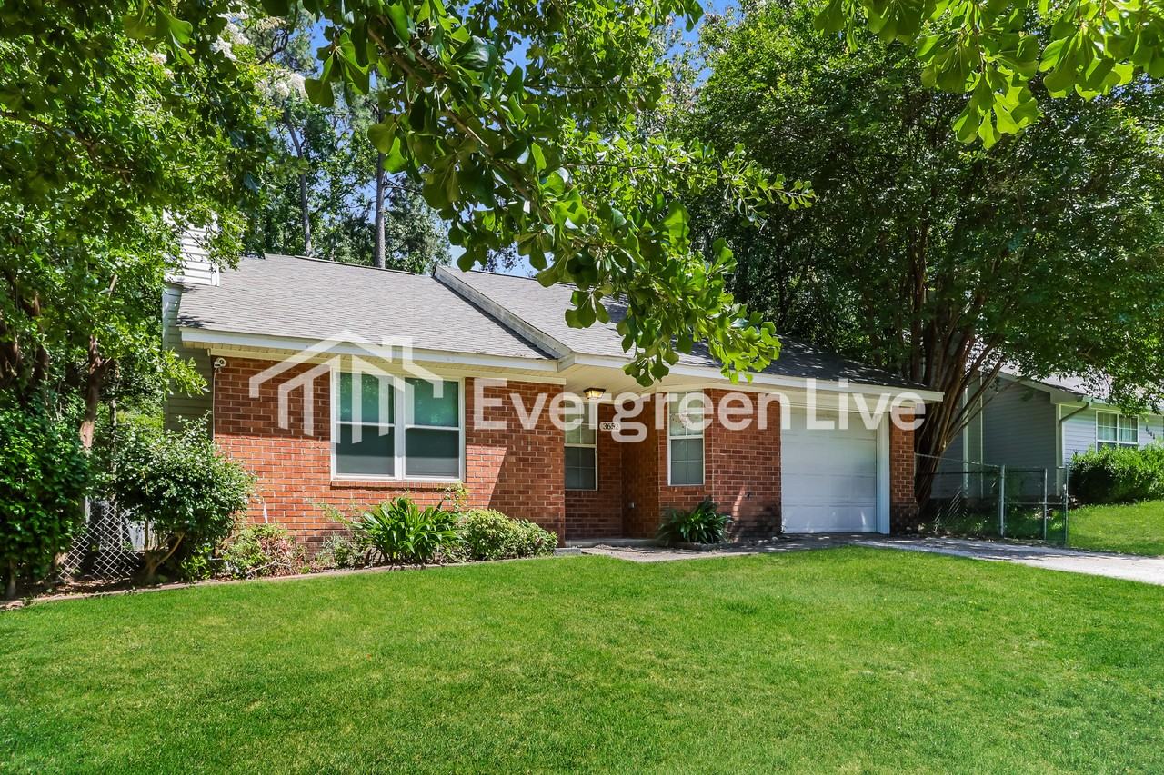 3652 Pebble Creek Dr - Photo 2 of 15