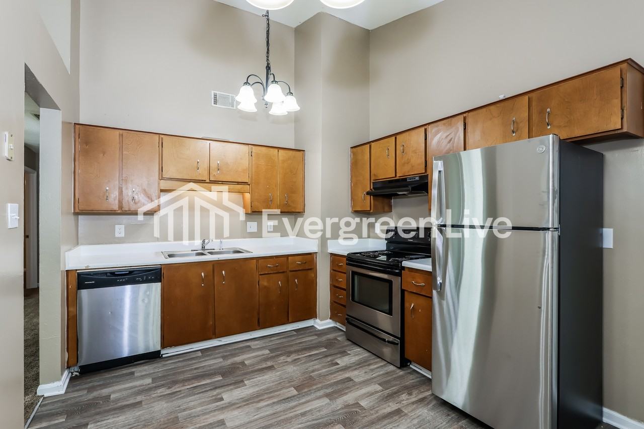 3652 Pebble Creek Dr - Photo 6 of 15
