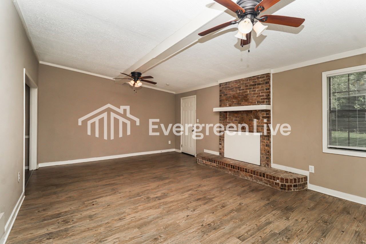 5290 Telfair Pl - Photo 4 of 15