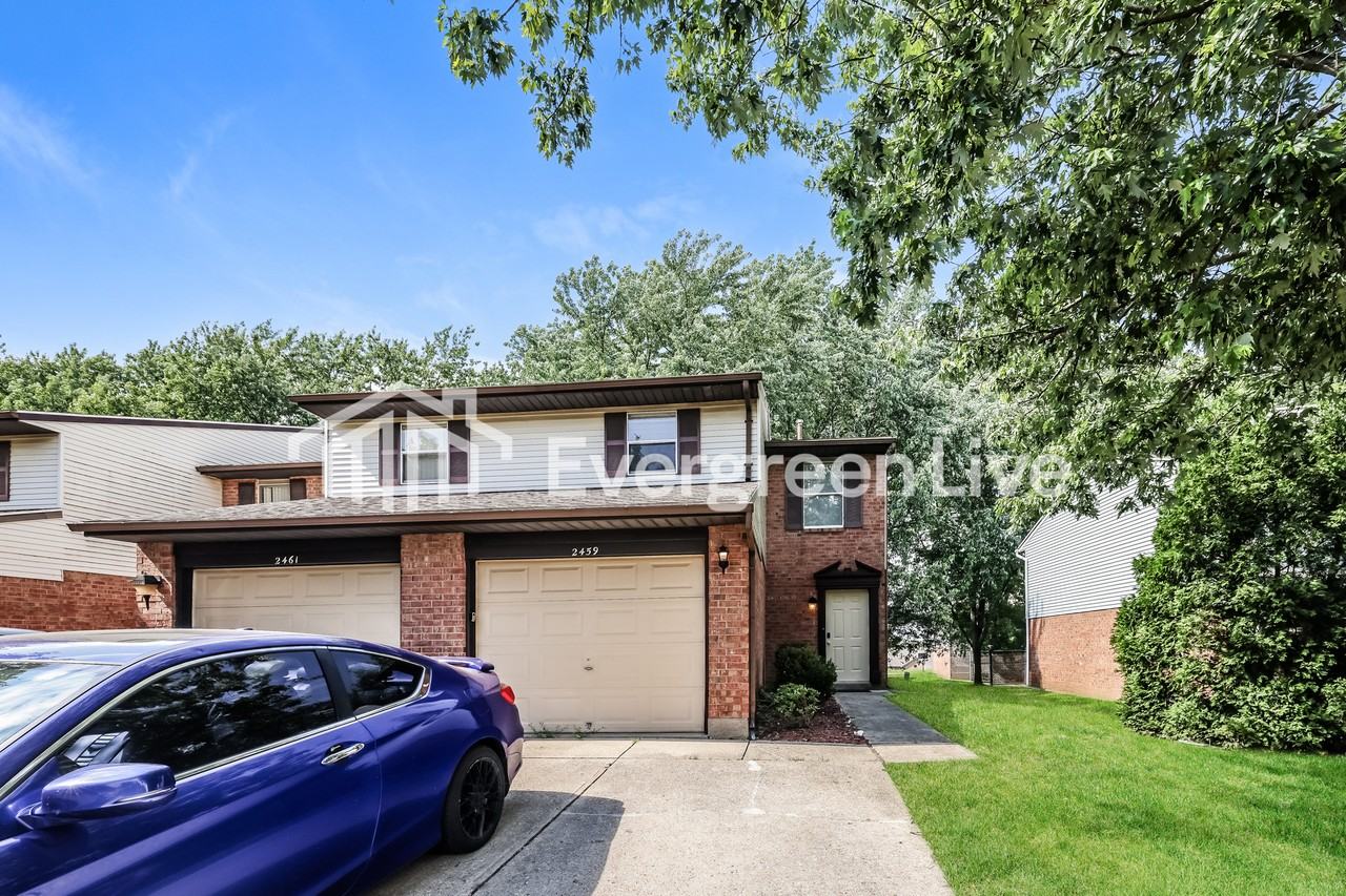2459 Cross Village Dr - Photo 2 of 16