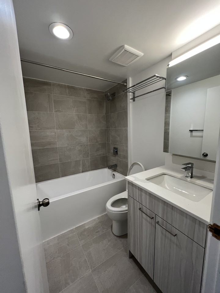 2225 West 8th Avenue #208 - Photo 5 of 5