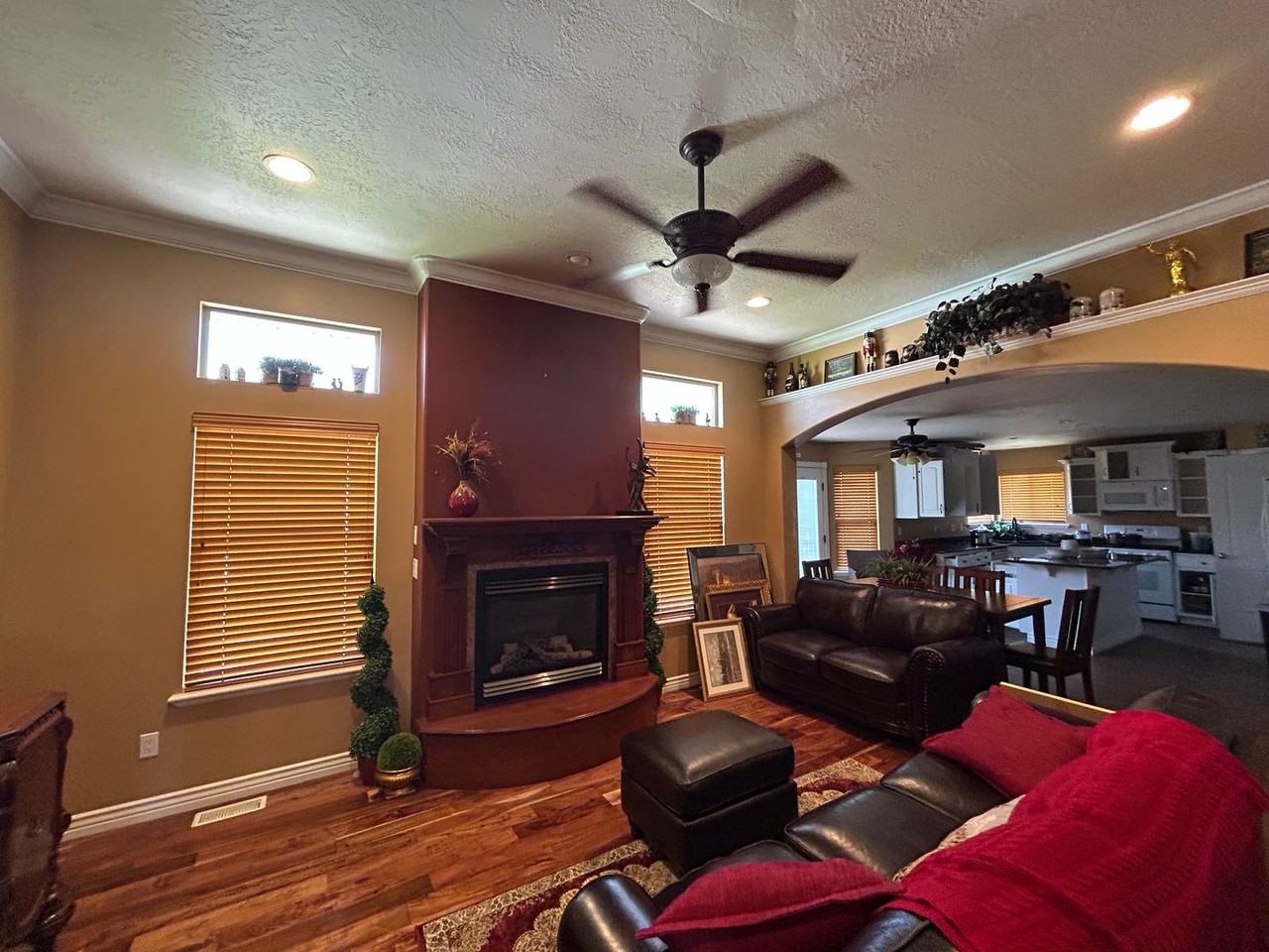 1399 S 1270 E - Photo 4 of 15