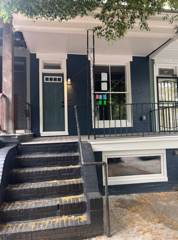 325 W Lorraine Ave