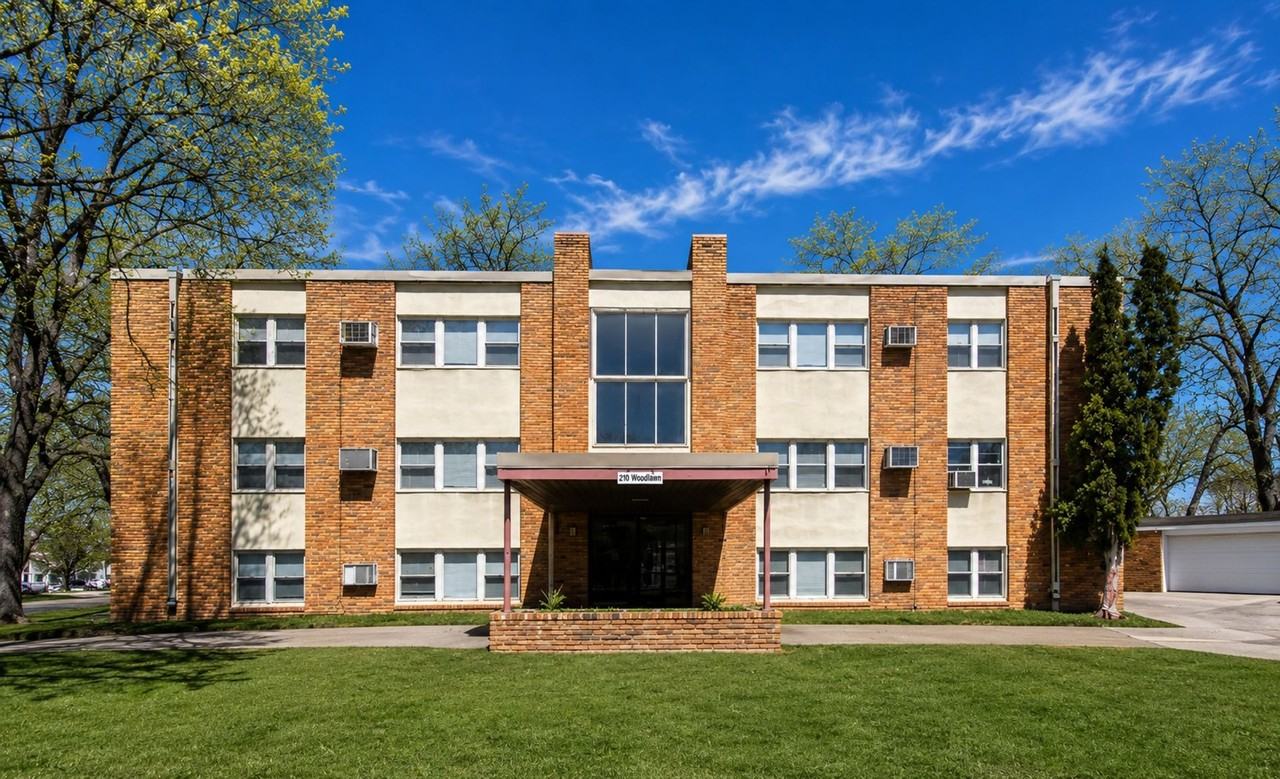 3125 Virginia - Photo 5 of 11