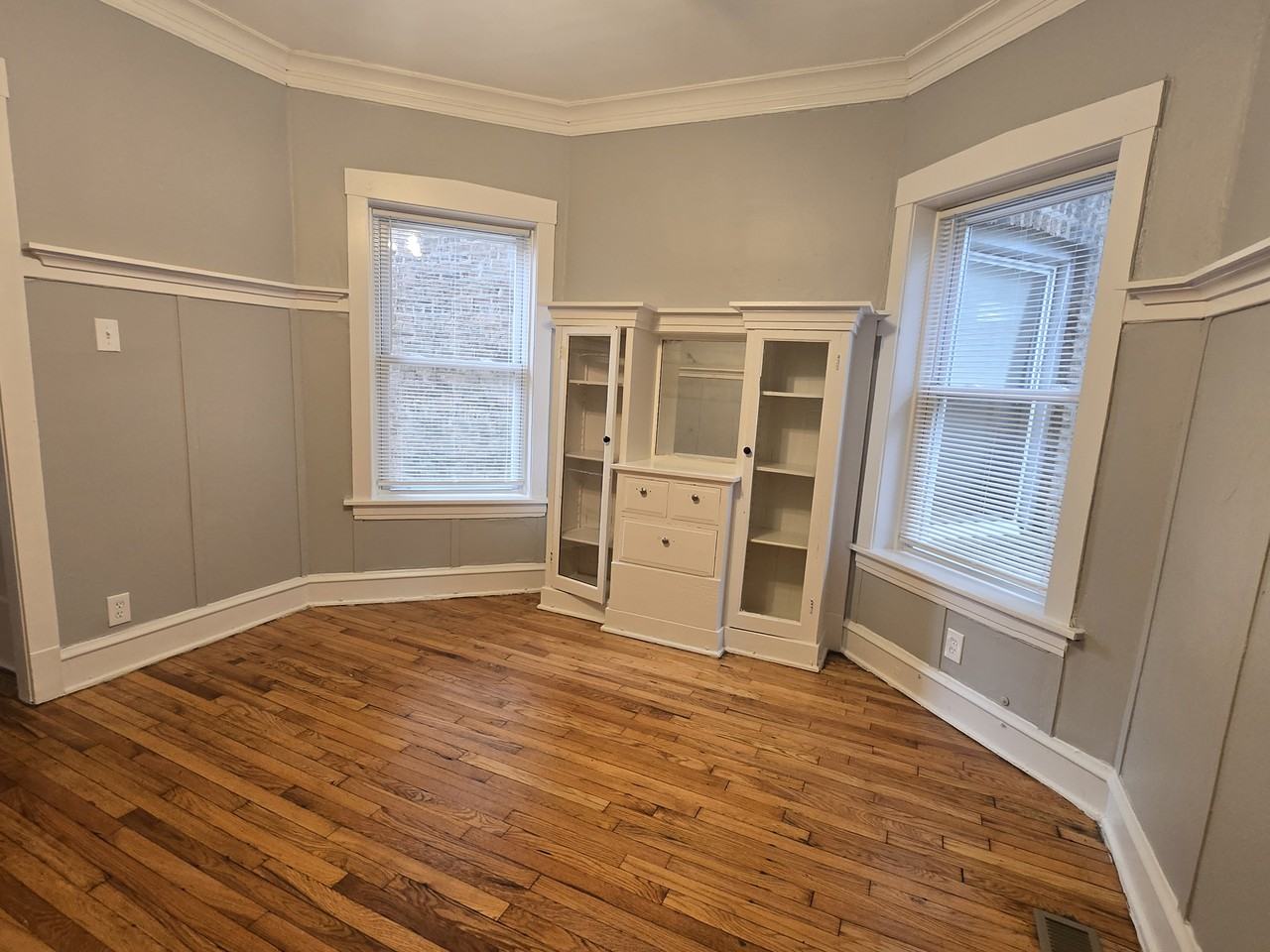 6525 S Evans Ave #1 - Photo 4 of 12