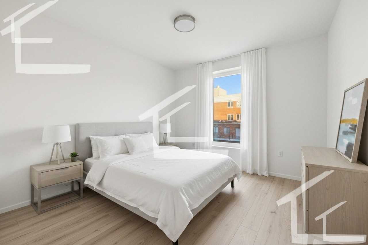 1049 Harry Agganis Way - Photo 7 of 9