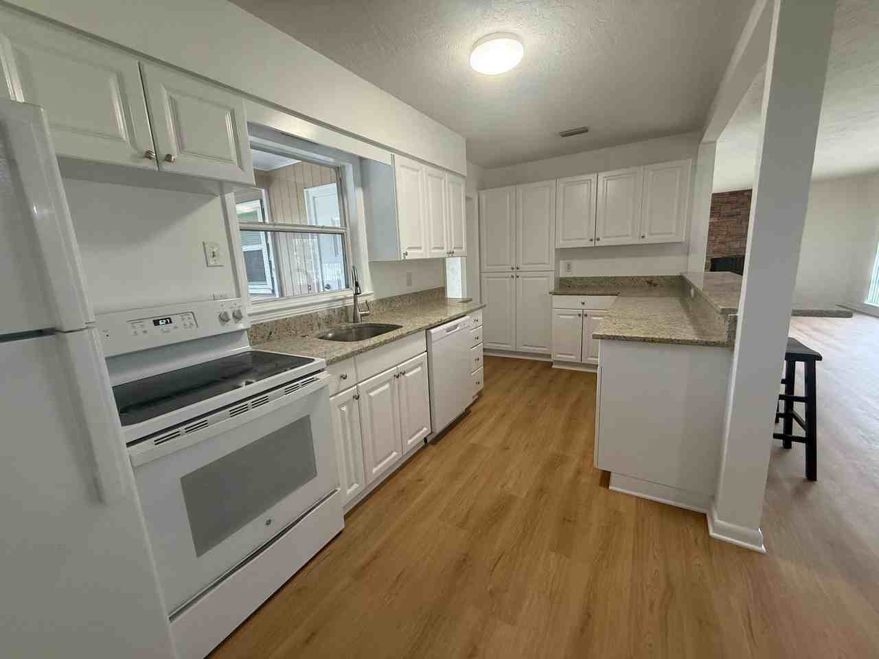 2588 Colorado St - Photo 6 of 28