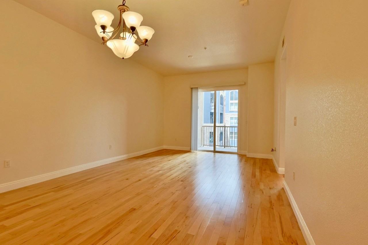 44 S Eastern Ave #325 - Photo 6 of 35