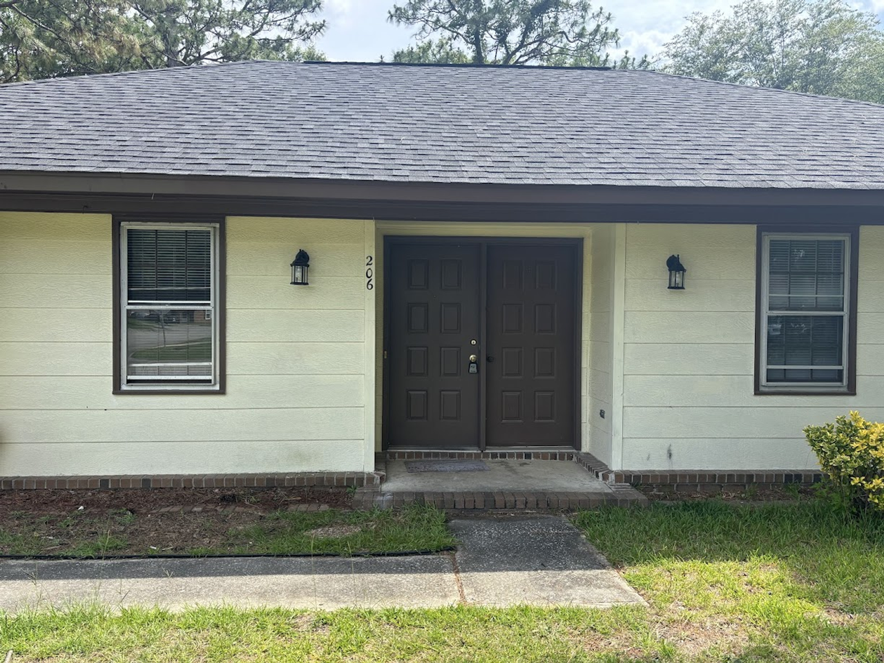 206 Longleaf Rd - Photo 2 of 15