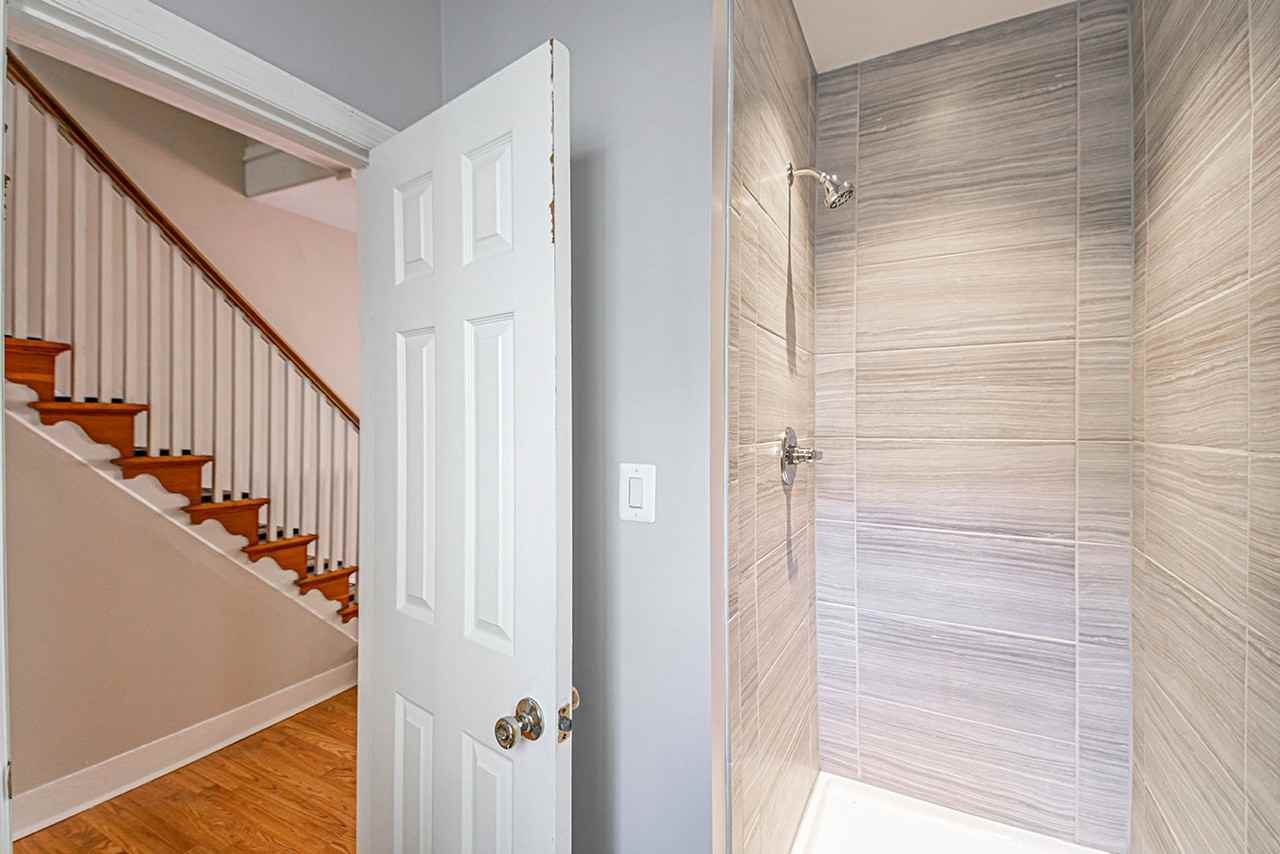 615 S Lecount St - Photo 3 of 25