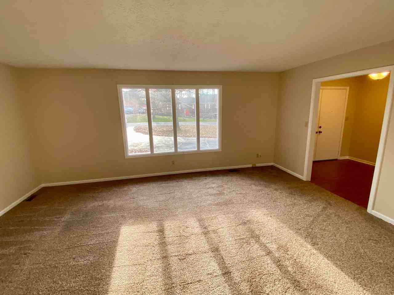 3925 Halehaven Dr - Photo 3 of 24