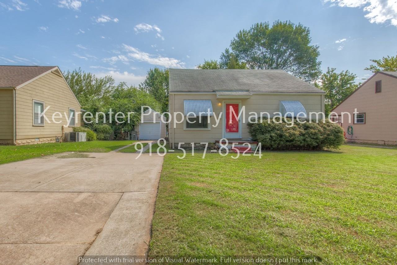 729 N Florence Pl - Photo 4 of 36