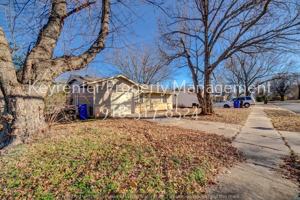 featured image of 209 N 11th St