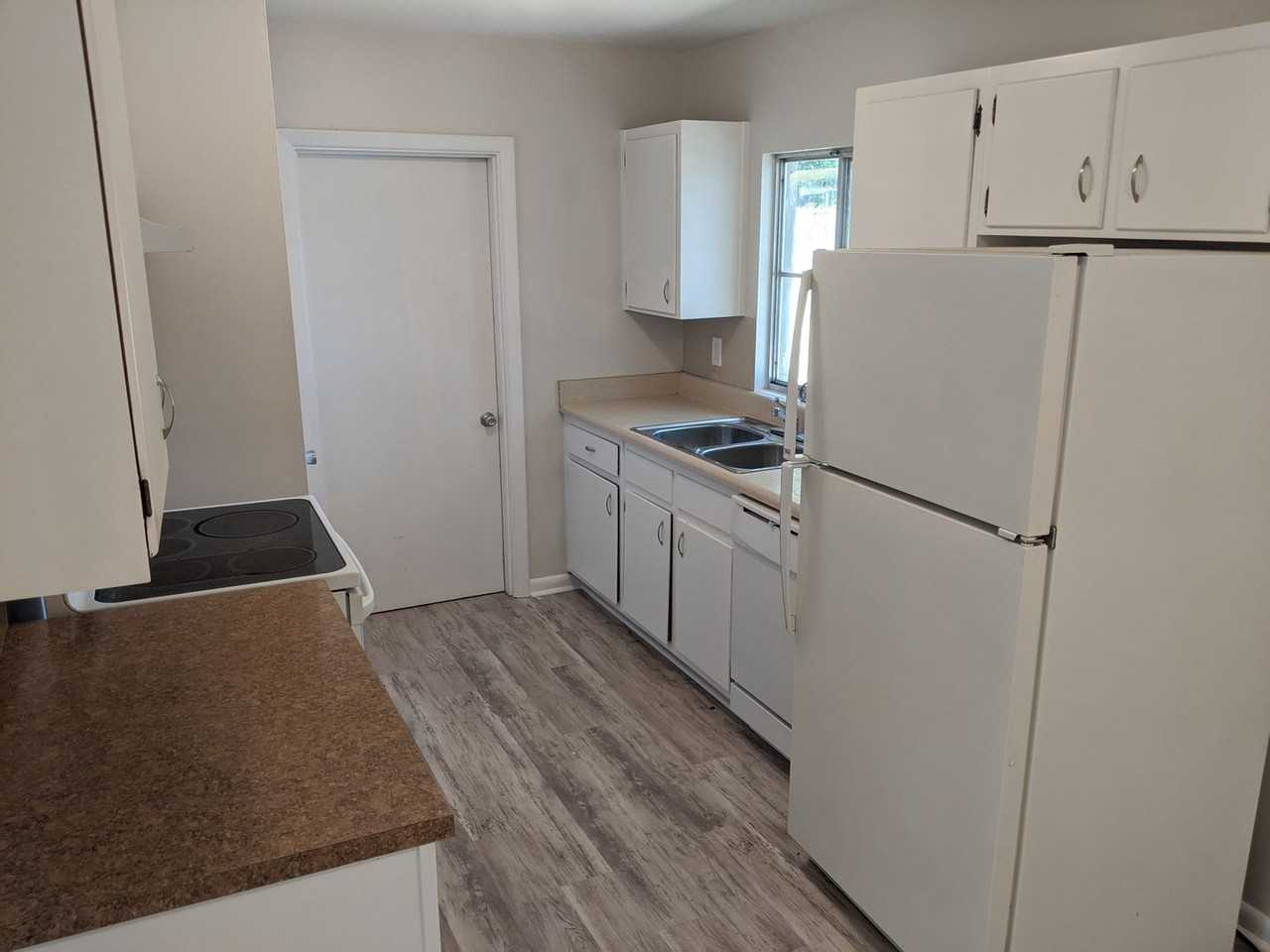 2608 Ridgeway St - Photo 6 of 8