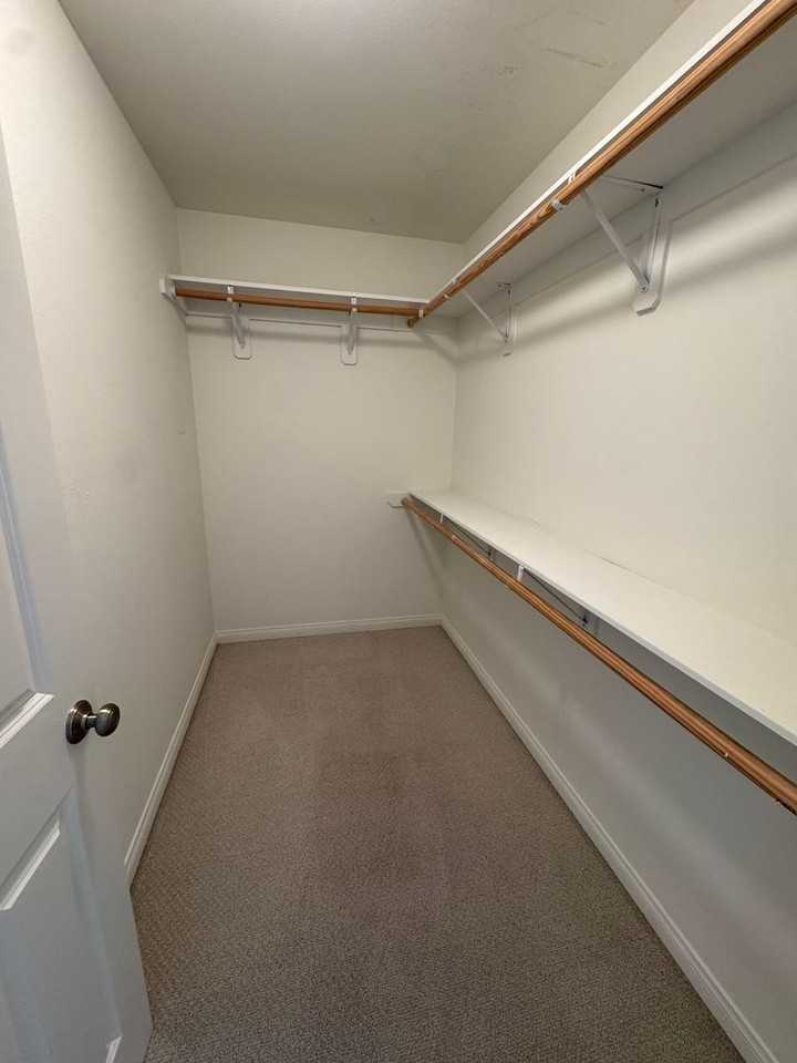 3231 Royal Oaks Dr - Photo 7 of 16