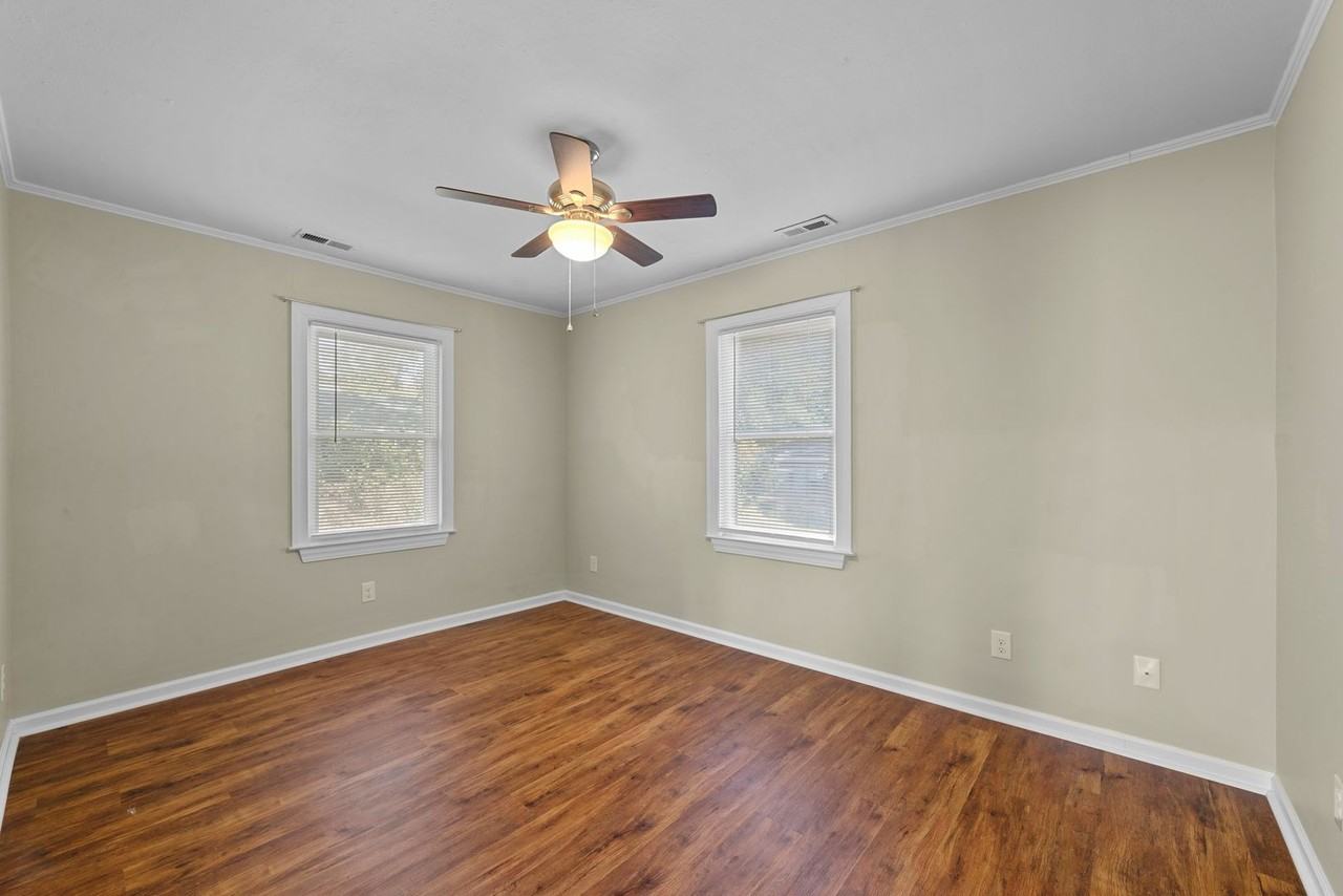 400 Sandy Point Rd - Photo 7 of 18