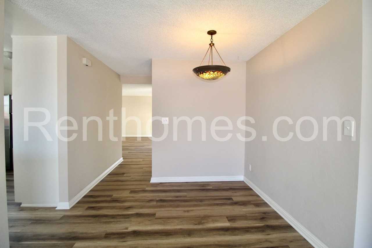 2029 Goshawk St - Photo 4 of 28