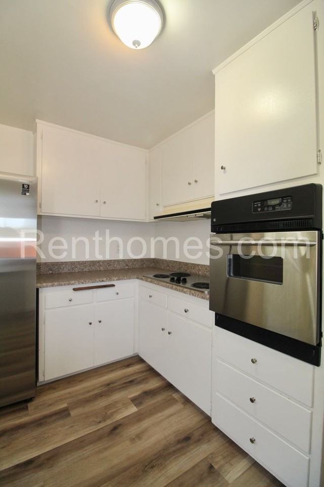 2029 Goshawk St - Photo 6 of 28