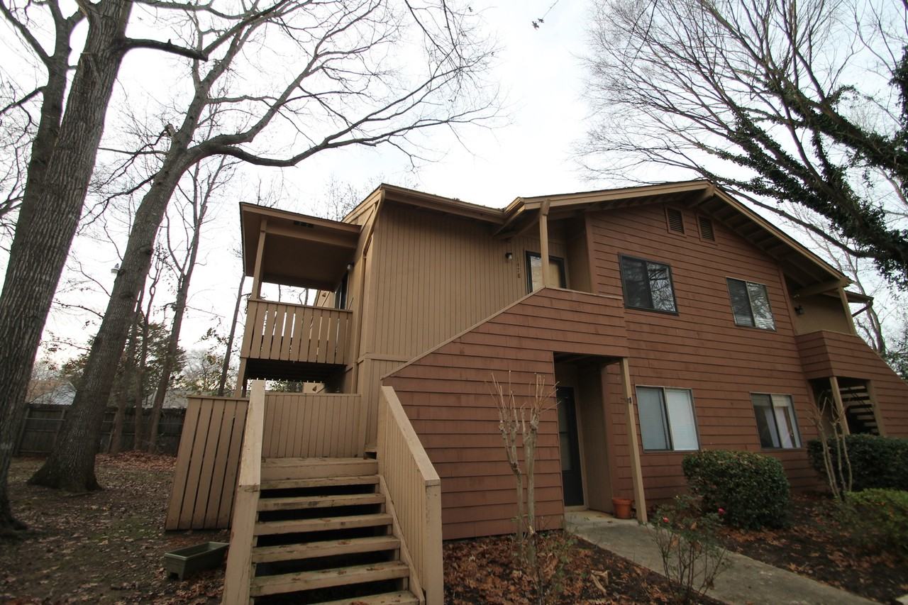 1478 Riverwood Ct - Photo 2 of 6