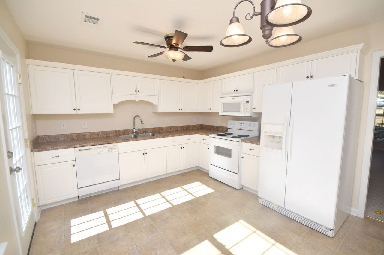 336 Belair Rd - Photo 2 of 11