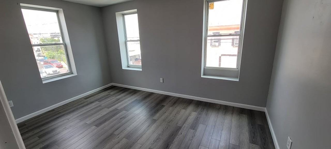 2740 C St - Photo 2 of 17