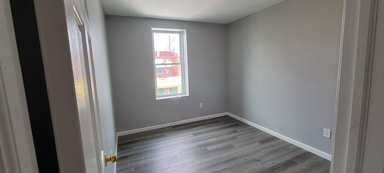2740 C St - Photo 4 of 17