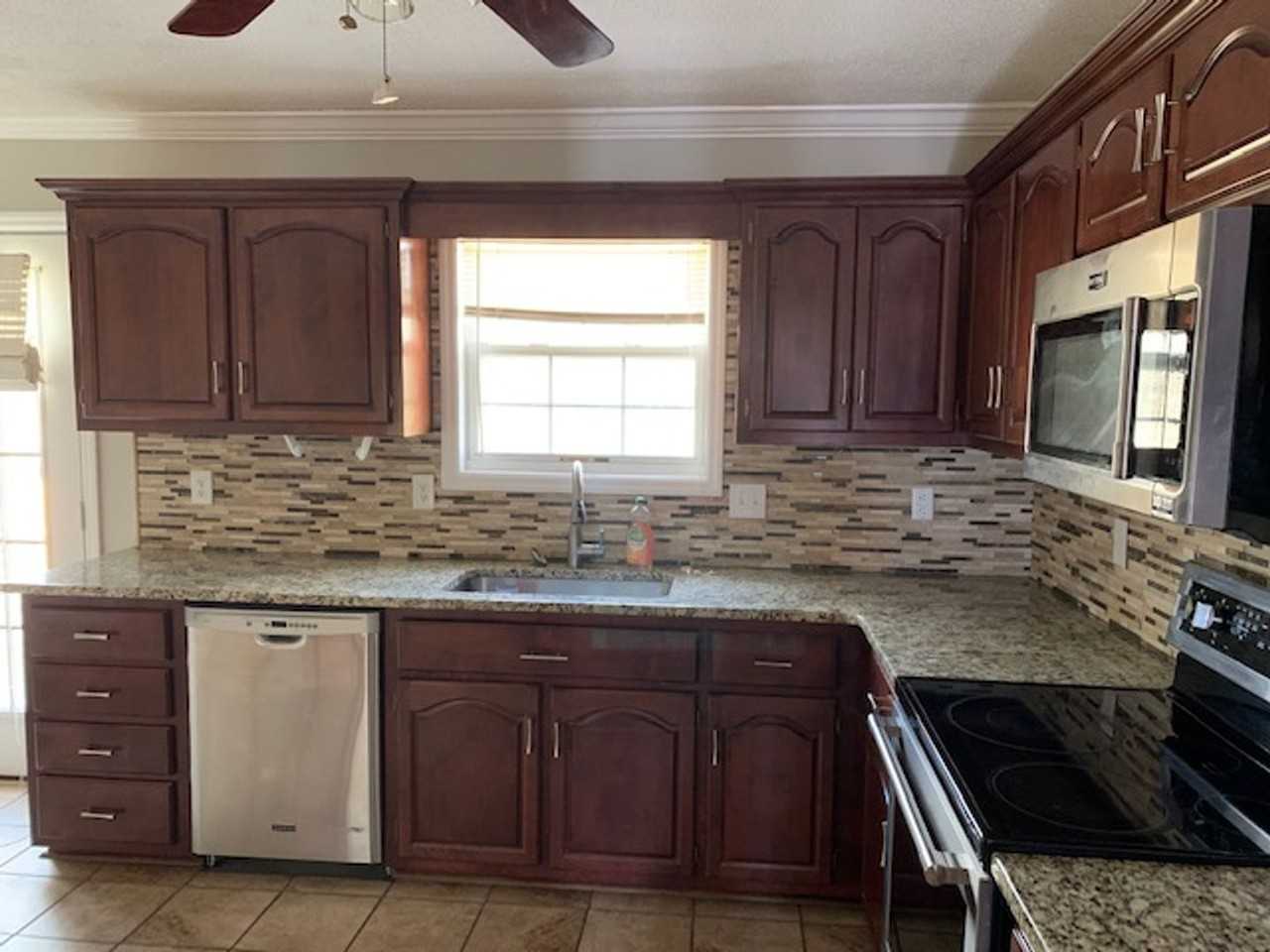 29125 Henderson Cir - Photo 5 of 17