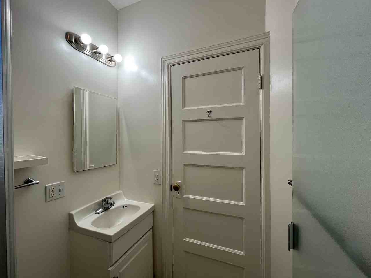 578C Hickory St - Photo 3 of 31