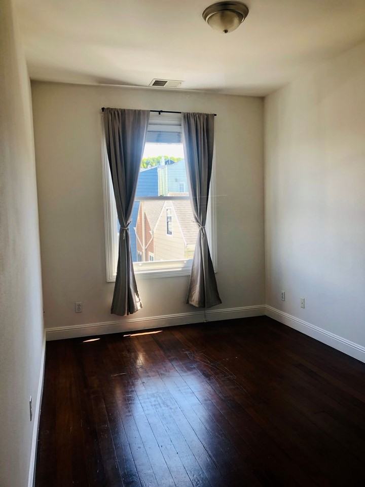 578C Hickory St - Photo 4 of 31