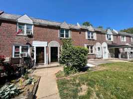 featured image of 534 S 4th St