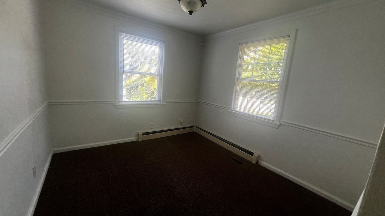 3607 Bart St - Photo 4 of 12