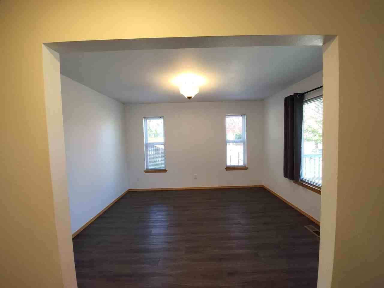 303 Parkside Loop - Photo 7 of 20