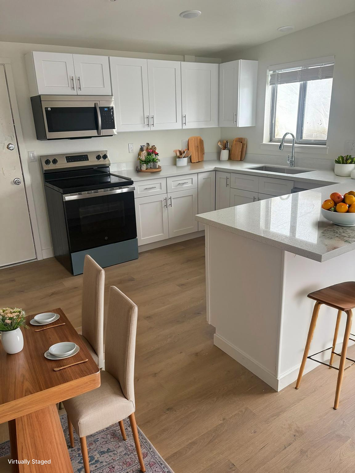 309 West C Street - Photo 5 of 21