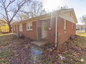 416 Spring Dr - Photo 1 of 1