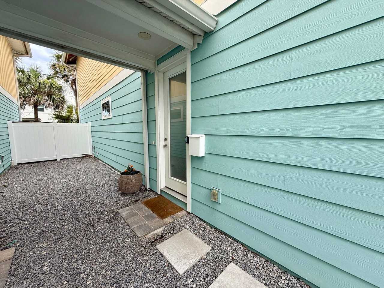 514 2nd St S - Photo 3 of 31