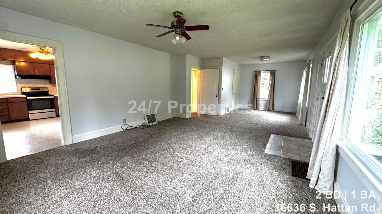 16636 S Hattan Rd - Photo 3 of 26