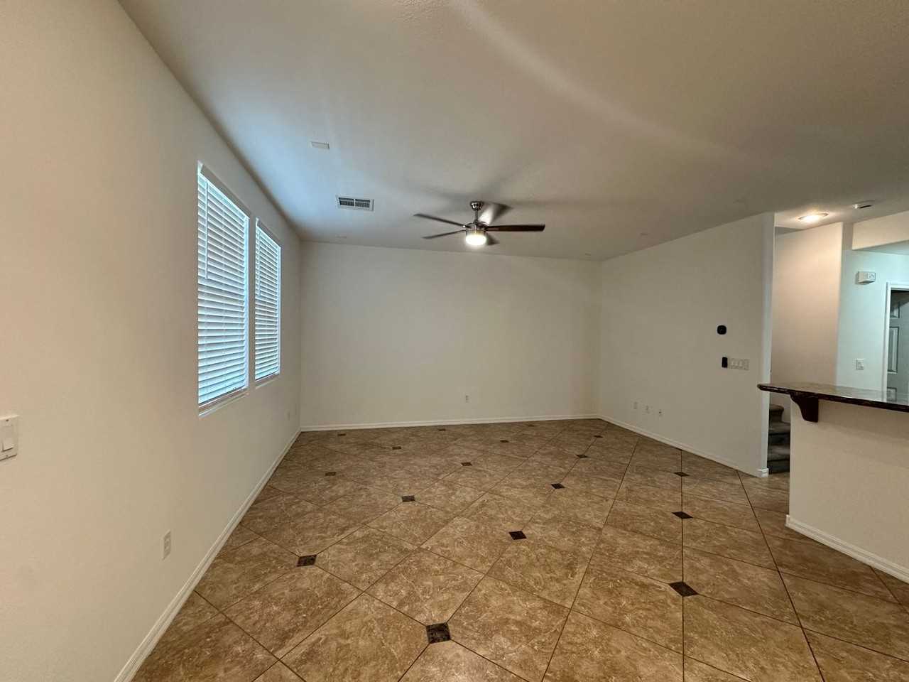 1571 Plaza Centre Dr - Photo 7 of 21