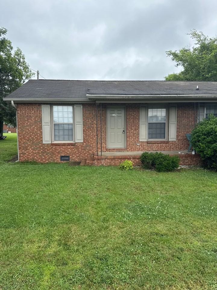 117 Hankins Dr Apt A - Photo 2 of 11