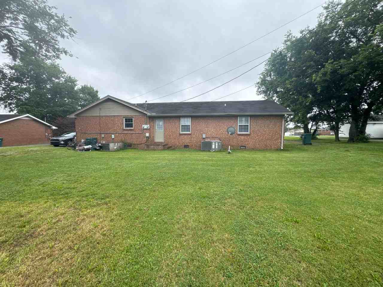 117 Hankins Dr Apt A - Photo 3 of 11