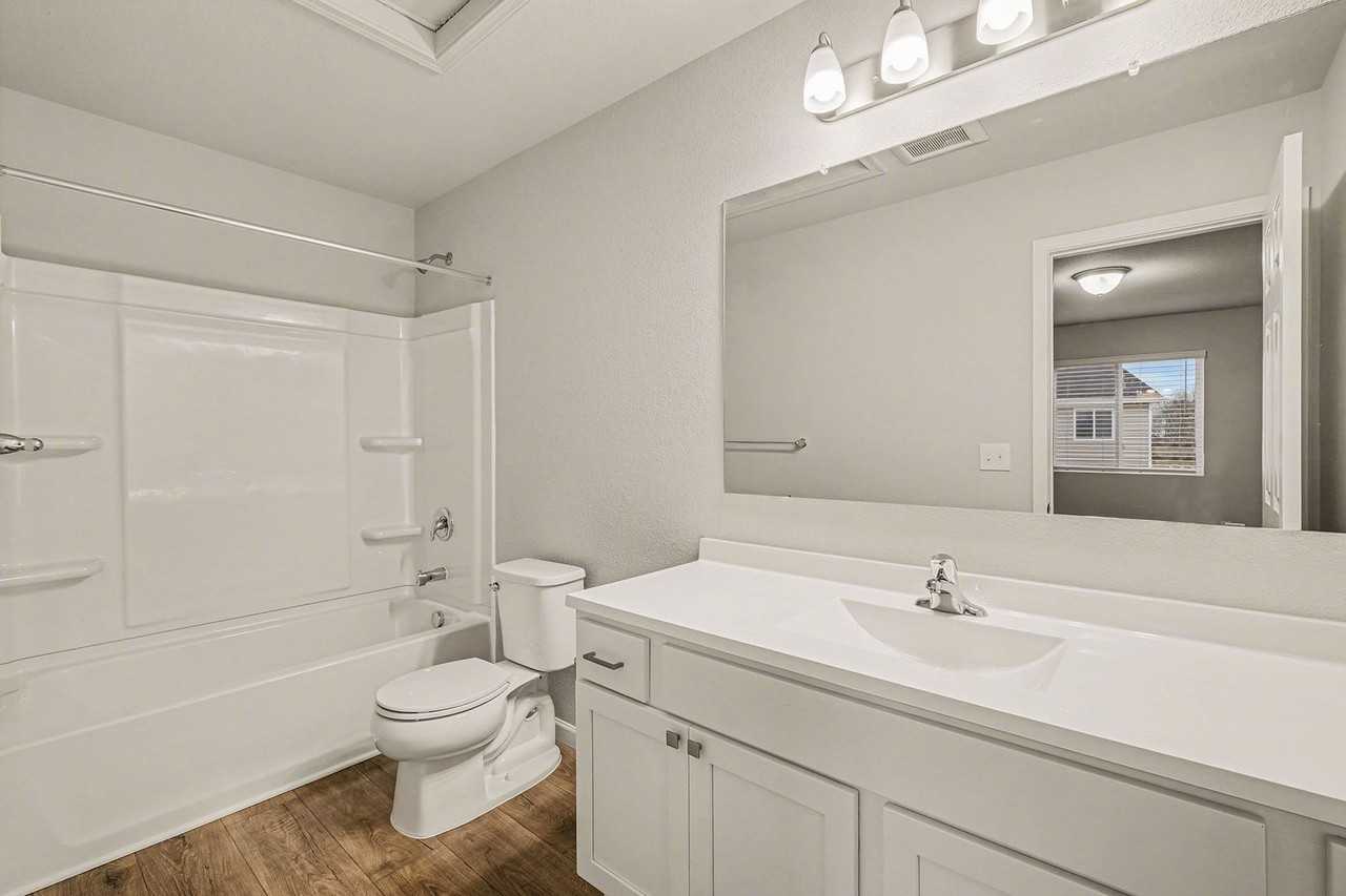 1619 Reagan Ln - Photo 7 of 22